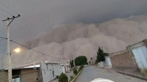 لحظه ورود طوفان به بردسکن عصر امروز