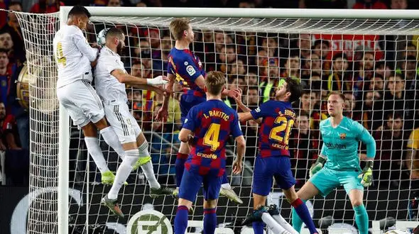  بارسا 0 - 0 رئال: زیدان باز هم در نیوکمپ نباخت! + فیلم