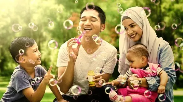 افزایش نرخ فرزندآوری با ایجاد شهرهای سبز در ایران / کاری کنیم فرزندان همکار والدین باشند، نه وِبال گردن