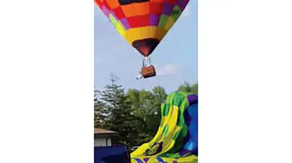 پرتاب از بالن در حال پرواز