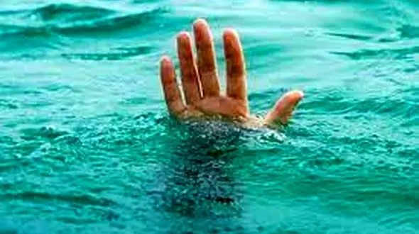 بازی مرگبار کودک 5 ساله تاکستانی در چند قدمی خانواده 