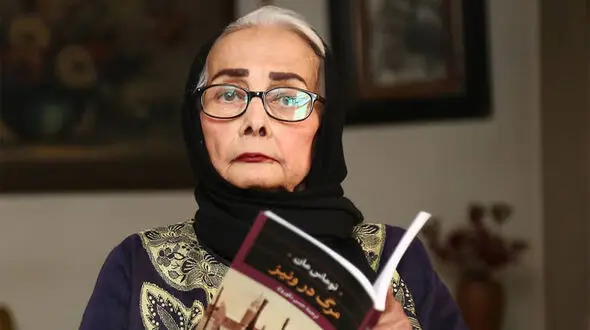 سفر در زمان با «کتایون امیرابراهیمی» / خانم بازیگر در 21 سالگی و در نمایی از فیلم حسن کچل؛ سال 49