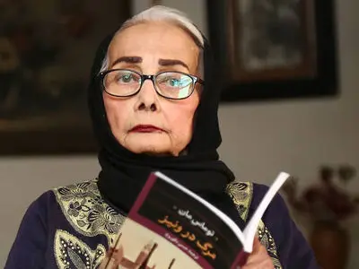 سفر در زمان با «کتایون امیرابراهیمی» / خانم بازیگر در 21 سالگی و در نمایی از فیلم حسن کچل؛ سال 49