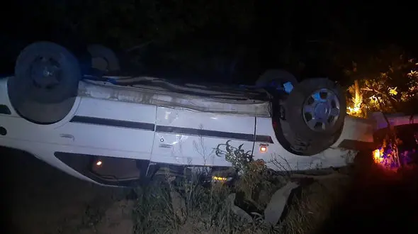 واژگونی وحشتناک پژو پارس در روستای دشت نیشابور