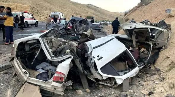 تصادف ۲ خودرو در زنجان ۹ مصدوم برجا گذاشت