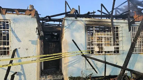 دستور رئیس بهزیستی برای بررسی علت آتش‌سوزی کمپ ترک اعتیاد لنگرود / 32 نفر تاکنون جانباختند/ علت اولیه آتش سوزی اعلام شد