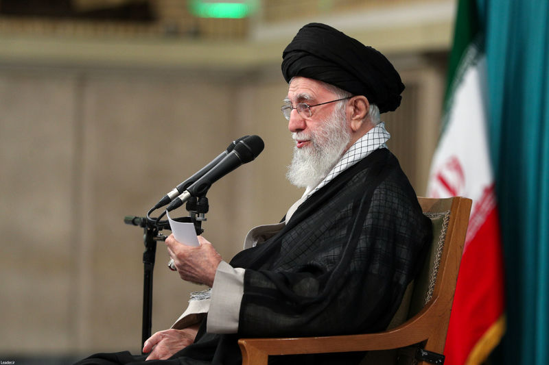 دیدار نمایندگان مجلس شورای اسلامی با رهبر انقلاب حضرت آیت الله خامنه ای -چهارشنبه ۲۱ خرداد ۱۴۰۴