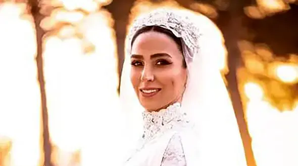 عکس / نگاهی به عروسی باشکوه و مجلل سوگل طهماسبی بازیگر سریال گاندو / خانم بازیگر با 3 لباس عروس همه را شگفت زده کرد ... از لباس عروس جنوبی تا لباس عروس انگلیسی ...