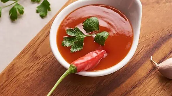 11 خاصیت و ضرر سس تند