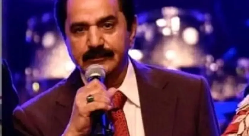 فیلم آواز نوستالژی /  تو تو خوشگل منی رو ولش این آهنگ خداست همچین از دختره تعریف میکنه 