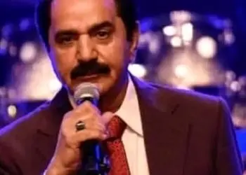 فیلم آواز نوستالژی /  تو تو خوشگل منی رو ولش این آهنگ خداست همچین از دختره تعریف میکنه 