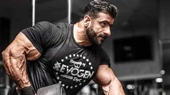 با دنیای هادی چوپان آشنا شوید/ رونمایی از بچه گرگ پارسی! + عکس