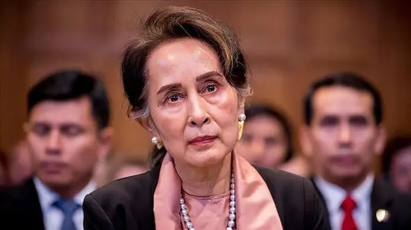 رهبر سابق میانمار به کار اجباری محکوم شد