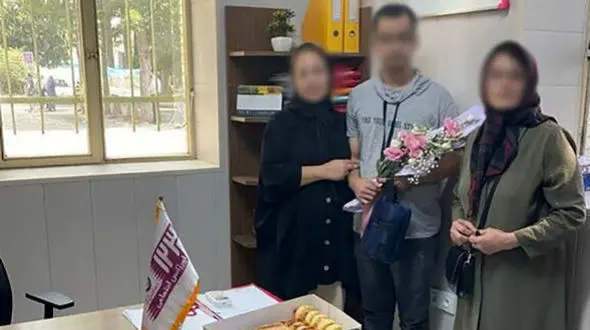 پایان 18 سال جدایی مادر و پسر گیلانی / پسربچه از 6 سالگی مادرش را ندیده بود + عکس