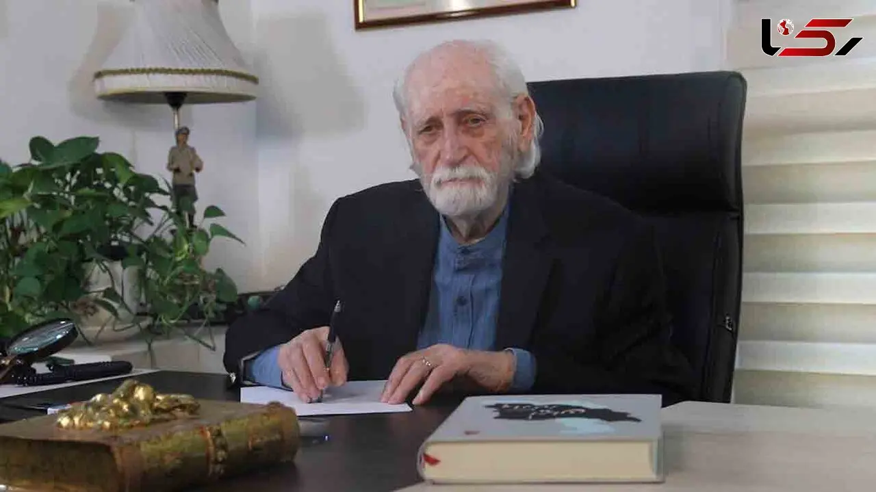 عکسی قدیمی از محسن میرزایی از اولین دانش آموختگان روزنامه نگاری در ایران