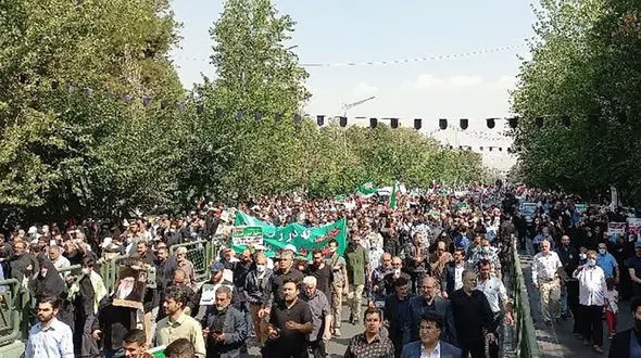  خروش مردم تهران و اعلام انزجار از اغتشاش‌گران و اخلال‌گران امنیت