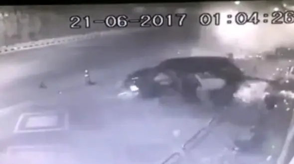 فیلم تصادف وحشتناک و مرگبار معلم انگلیسی در تایلند