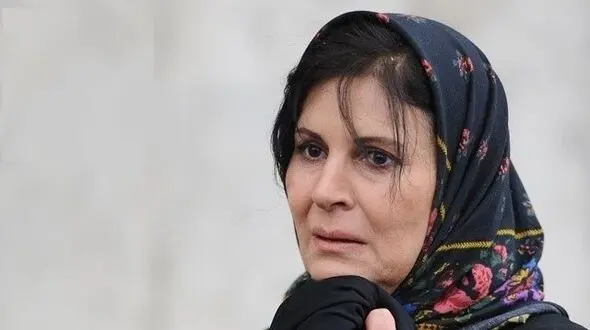 فیلم / گلچهره سجادیه بازیگر سریال «آنام»: آدما زندگیمو خراب کردن/ اونقدی که دیگران تو زندگیم نقش داشتن خودم نداشتم 