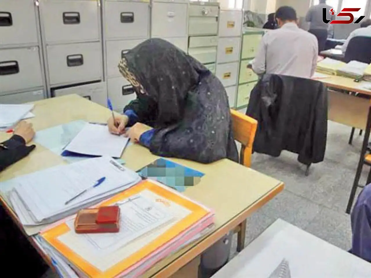 تعارف ساده با یک بطری آب، نقشه سرقت 5 میلیاردی زن طلافروش!