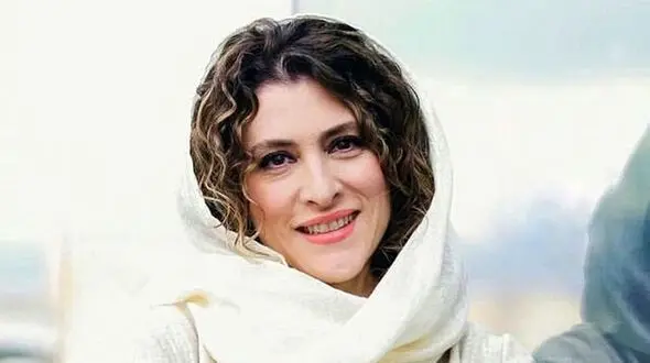 زننده ترین رفتار ویشکا آسایش بعد از مهاجرت  / تن نمایی به جلف ترین شکل