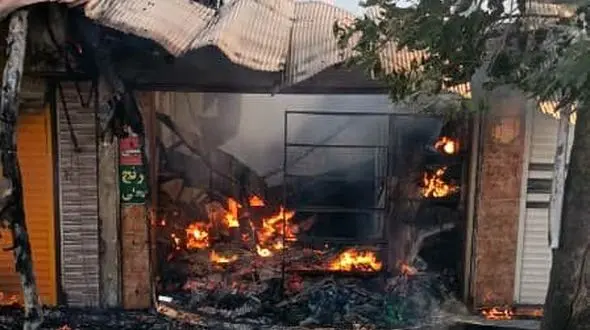 بیش از 10واحد تجاری طعمه آتش شدند/ پایان عملیات اطفای حریق