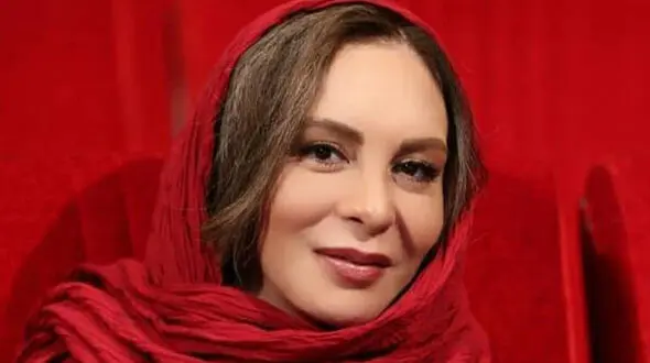 طبیعت گردی افسانه بایگان با استایل جذابش / خانم بازیگر روز به روز زیباتر