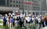 پاسخ نماینده مجلس به تجمعات مقابل مجلس / مردم حساب خیانتکاران را از دیگران جدا کنند