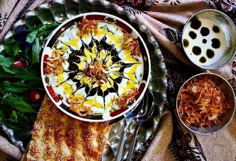 یک روز با غذاهای قاجاری  سفر به طعم‌های اصیل ایرانی