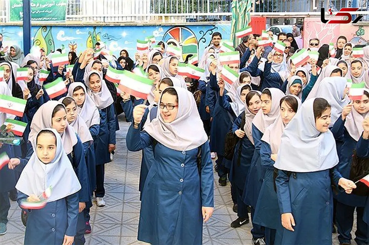 دانش آموزان در کلاس آنلاین نباید لباس راحتی بپوشند