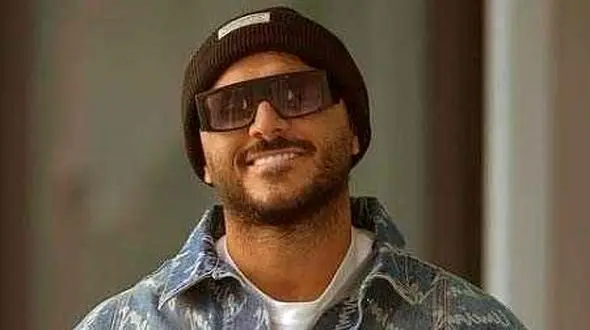 دانلود آهنگ منو واسه رویات میخواستی از آرمین زارعی 