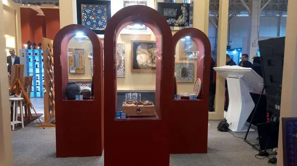 «گوهر دیرین» با ۴۵۰۰ بازارساز، روزانه ۴۰ تا ۵۰ قطعه صنایع دستی ایران را  به بازار عرضه می‌کند/«پویش حامی صنایع دستی وطنم» توسط گوهر دیرین