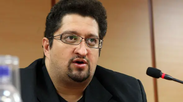 افاضلی: متأسفم گل‌محمدی و آجورلو به خاطر من اذیت شدند