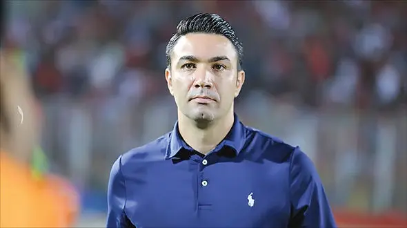 نکونام:نقل و انتقالات فولاد ادامه دارد/سوپرجام یکی بازی و یک جام است