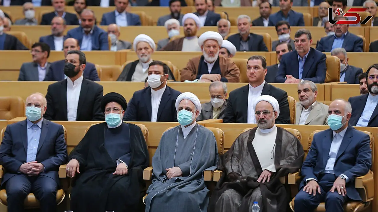 رئیسی: گرفتار حاشیه ها نمی شویم / جامعه را باید بر عدالت بنا کرد 
