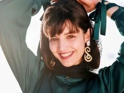 اعتراض مهسا حجازی نسبت به وضعیت هوای پایتخت و آلودگی آن: یک عدد جوان ایرانی در حال عمر در هوای عاشقانه پاییز