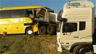 تصادف مرگبار اتوبوس مسافربری با تریلی در جاده نایین 