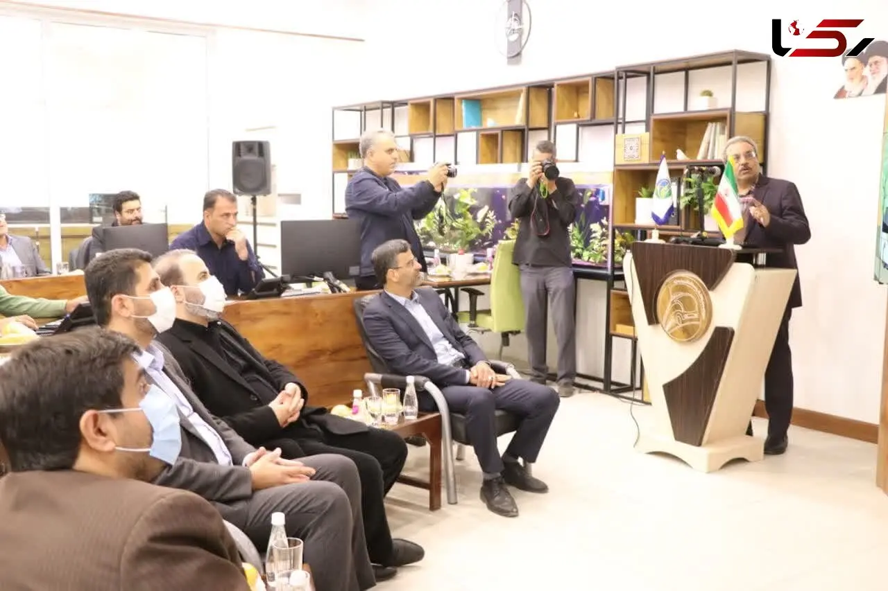 رونمایی از  اپلیکیشن اتو من سامانه هوشمند حمل ونقل همگانی شهر یزد