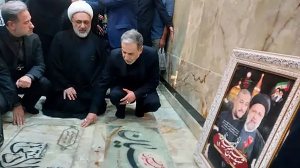 حضور عراقچی بر سرمزار شهید امیر عبداللهیان