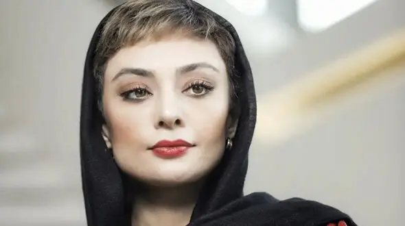 عکس مادرشوهر و خواهر شوهرای محجبه یکتا ناصر ! / حجاب حتی در جشن تولد !