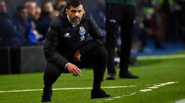 سرمربی منتقد طارمی نقره داغ شد