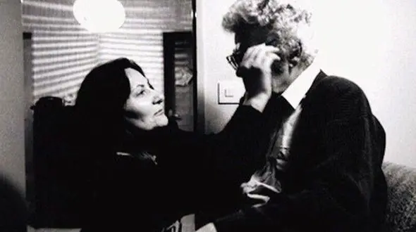 فیلم/ قصه عشق آیدا به احمد شاملو: اوایل زندگی جایی را نداشتیم سکونت کنیم / ما در نگاه اول عاشق شدیم بعد باهم آشنا شدیم/تفاوت سنی بی اهمیت بود