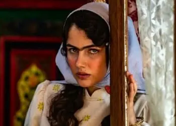 (عکس) پرتره خاص از فرزانه فرنام بازیگر چشم رنگی نقش خجسته در بامدادخمار با استایلی بسیار شیک و لوکس!