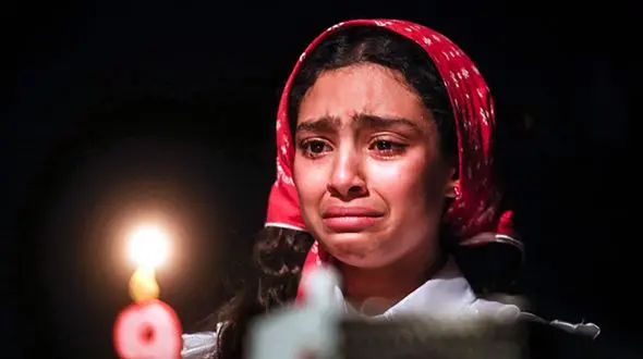 تغییر فوق زیبای  دختر فیلم نبات شهاب حسینی در جوانی / ستایش محمودی کیست؟ + عکس های جذاب در ایران و خارج