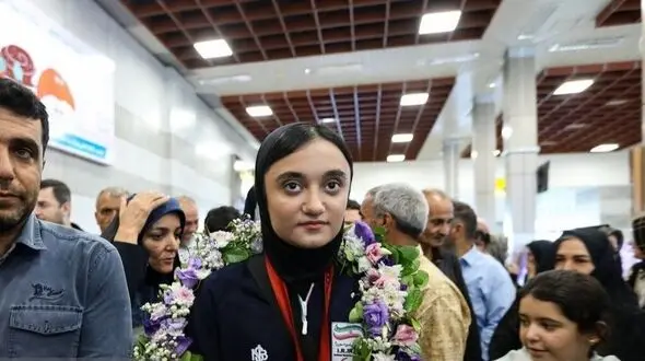 فیلم/ زهرا رحیمی قهرمان تکواندو: همه 9 میلیاردو برای بابام خرج کردم هیچی برای خودم نگه نداشتم ؛ ضربه فیلیپینی و آپ دولیو رو دوست دارم