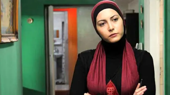 استایل جدید فریبا نادری با رنگی خاص / خانم بازیگر همیشه شیک و باکلاس !