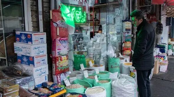 ایران رتبه ششم تورم مواد غذایی در جهان / با آمار کمتر از 10 درصد جمعیت زیر خط فقر، جامعه اخلاقی شکل می گیرد