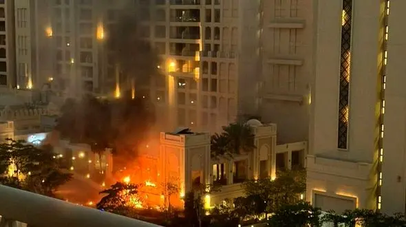 هتل محل حضور ماموران اسرائیل در دوبی به آتش کشیده شد؛ با پهپاد ایرانی + فیلم