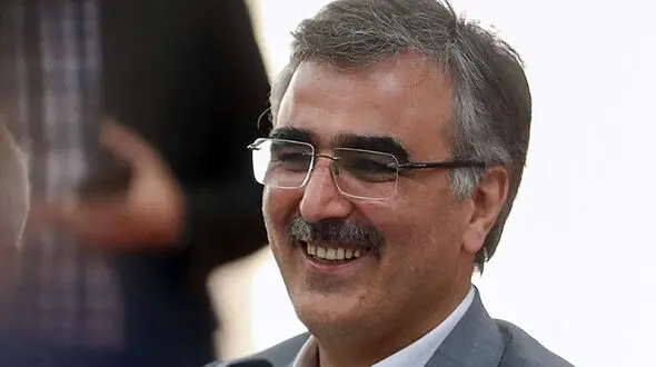 ادامه روند انحراف شاخص ها در دولت قبل می توانست کشور را به سمت تورم بالا سوق دهد!