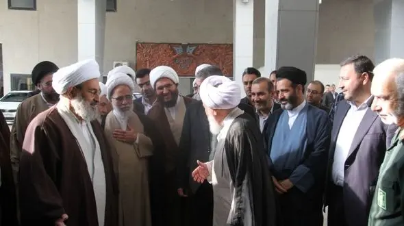 نماینده ولی فقیه در استان و امام جمعه جدید کرمانشاه معارفه شد