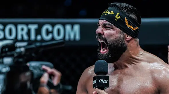 علی‌اکبری: لذت بخش‌ترین کارم در MMA بستن سربند «حیدر کرار» است